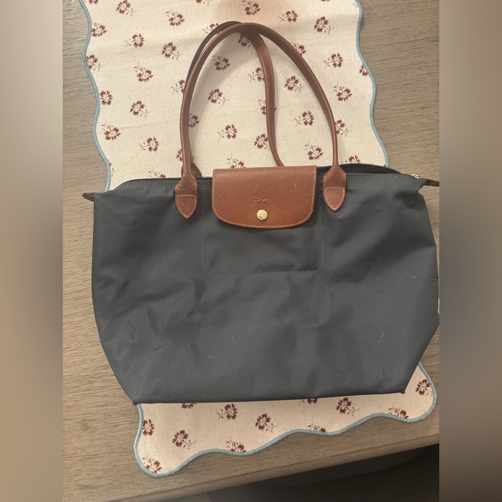 Authentic Navy longchamp Le pliage bag